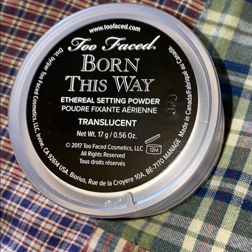 Too Faced Setting Powder - Picture 2 of 3